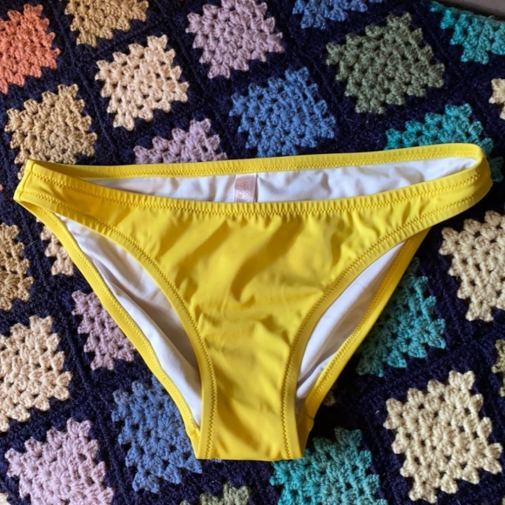 Victoria’s Secret Yellow Bikini Bottom Swim Y2K Style Size S